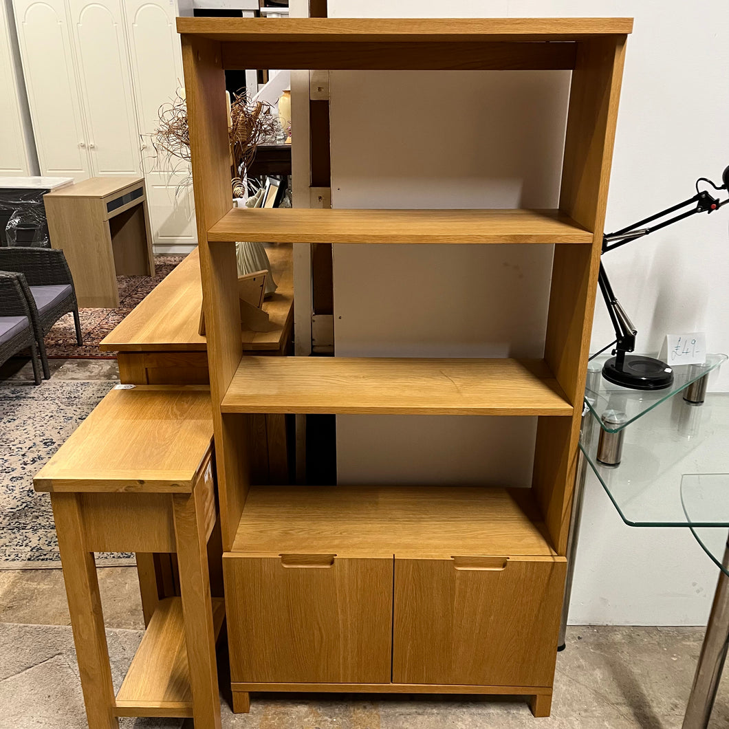 2 Door Oak Bookcase