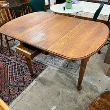 Load image into Gallery viewer, Vintage Drop Leaf Table and 3 Chairs