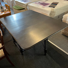 Load image into Gallery viewer, Vintage Drop Leaf Table